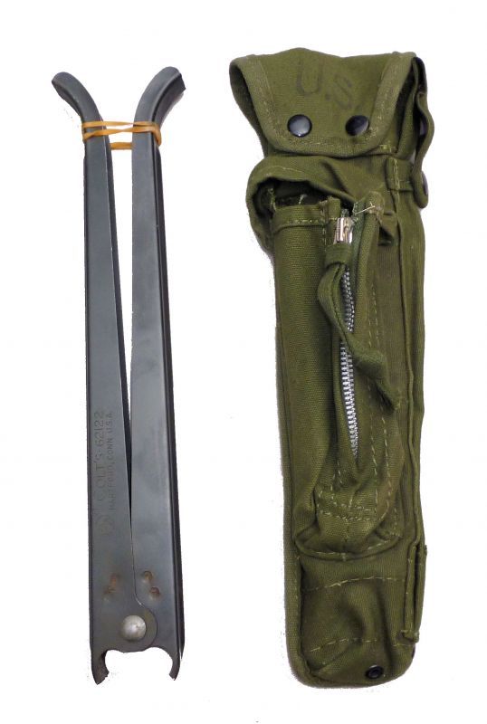 ベトナム戦争 実物 米軍 COLT'S社 鉄製 M16用 バイポッド ケース入り USED