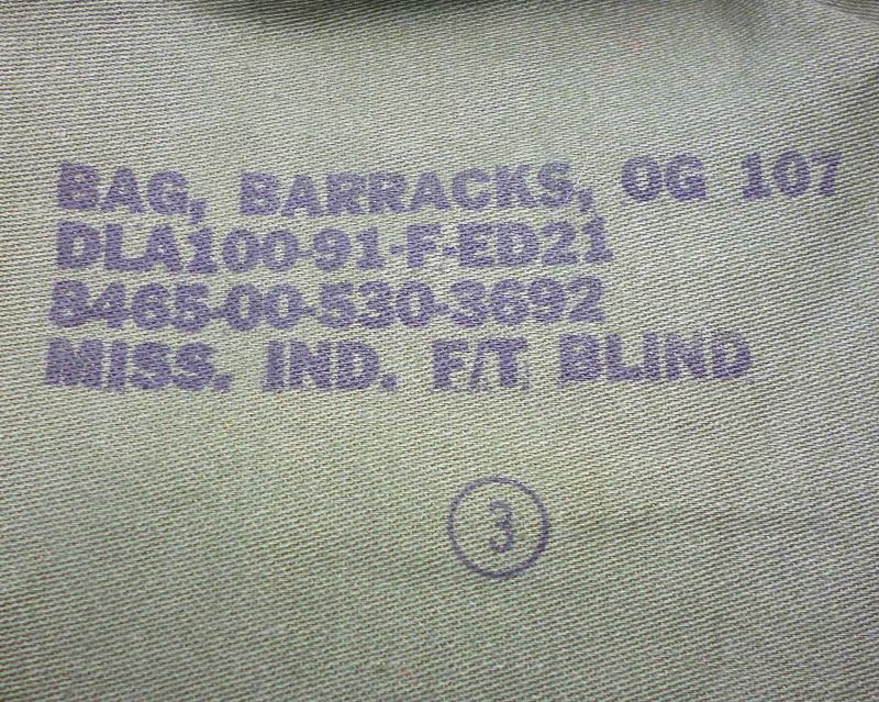 画像: ＜実物米軍ランドリーバッグ 手振りミシン刺繍 リメイク 大型巾着袋 ベトナム戦争柄＞