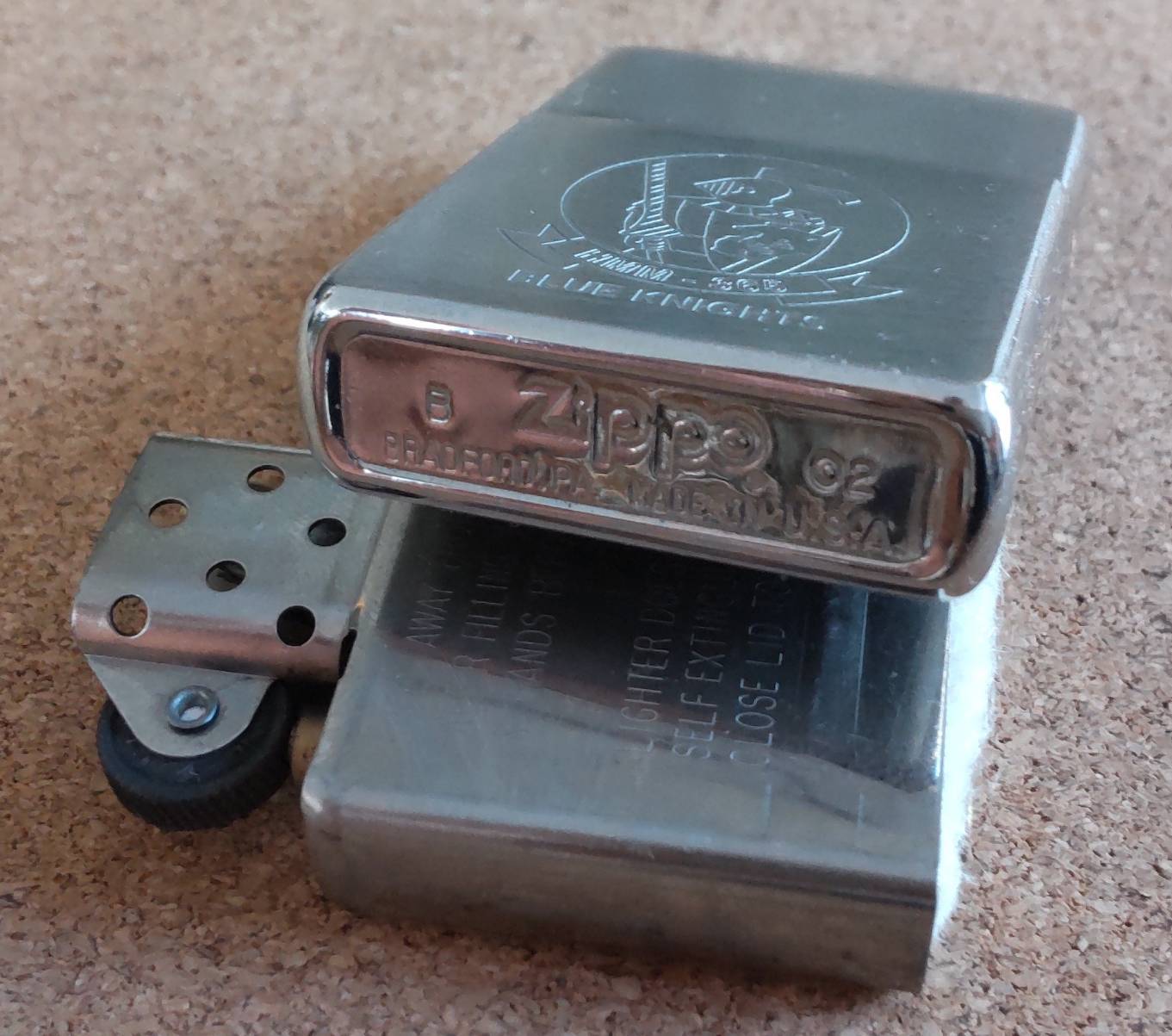 画像: ＜2002年 USMC 米海兵隊 HMM-365 ブルーナイツ ZIPPO USED＞